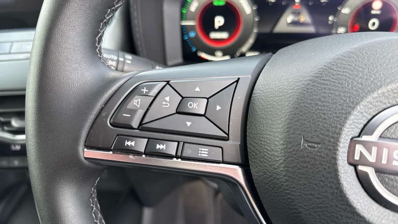 Nissan Juke 1.6 Hybrid N-Connecta 5dr Auto Hybrid Hatchback